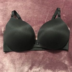 38D Victoria’s Secret Bra
